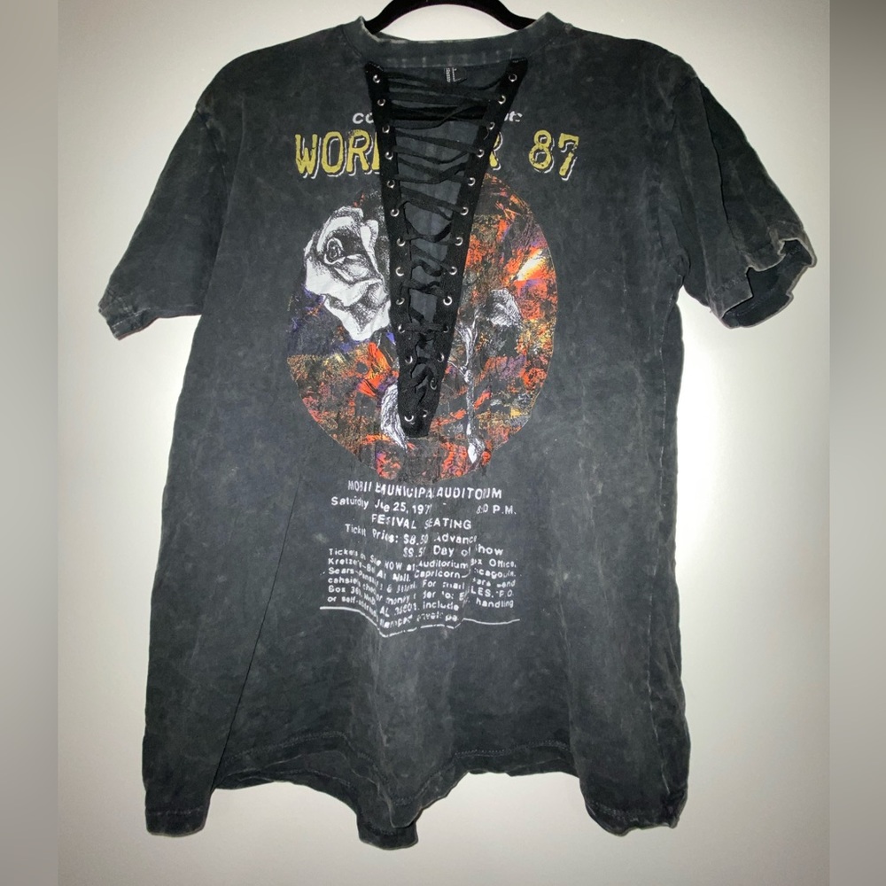 Forever 21 short sleeve shirt